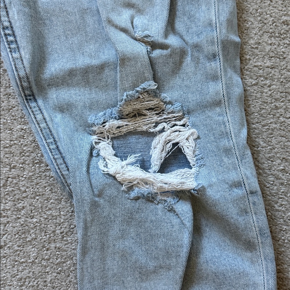 Abercrombie & Fitch The Mom Curve Love Jeans - Picture 2 of 7